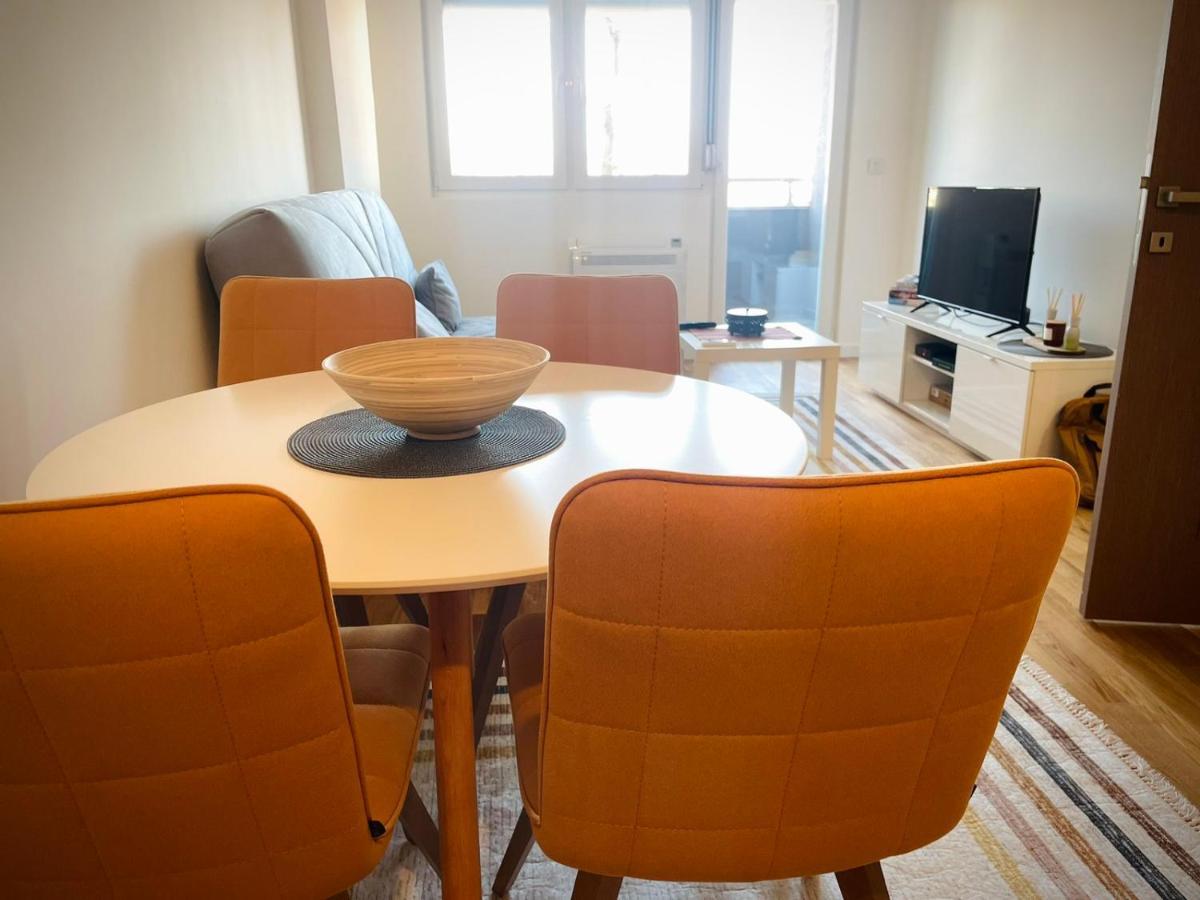 Apartman Nikol คูมาโนโว ภายนอก รูปภาพ