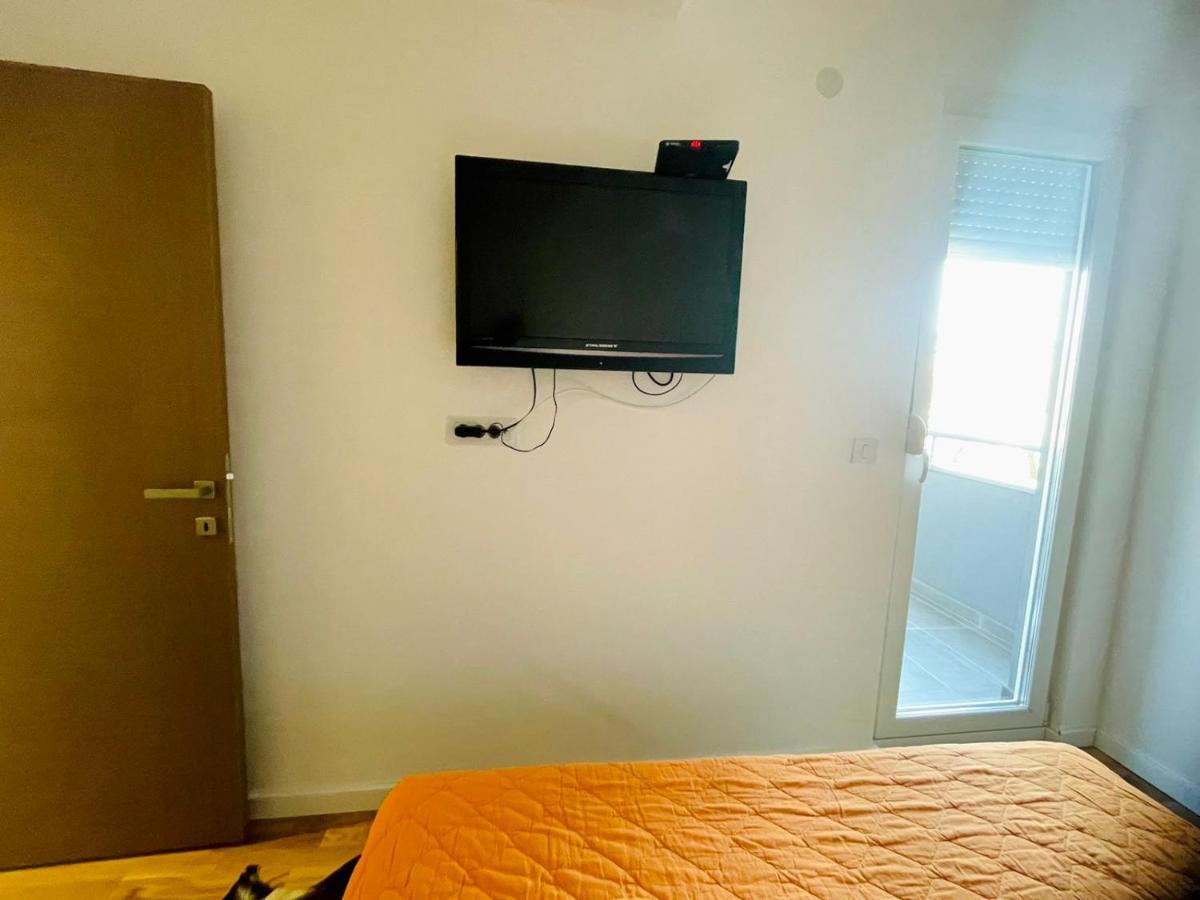 Apartman Nikol คูมาโนโว ภายนอก รูปภาพ