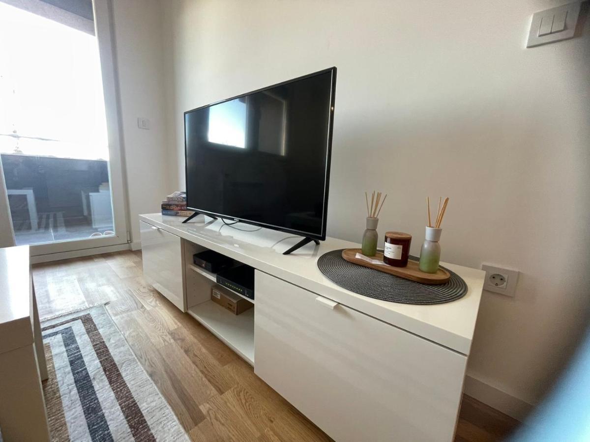 Apartman Nikol คูมาโนโว ภายนอก รูปภาพ