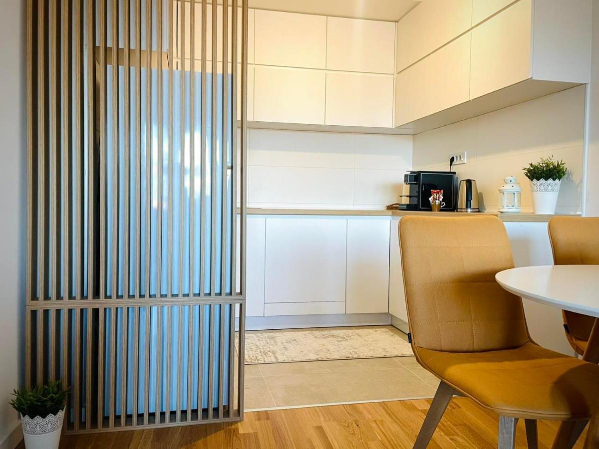 Apartman Nikol คูมาโนโว ภายนอก รูปภาพ